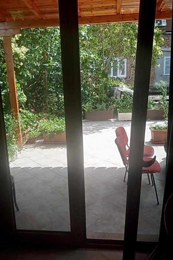 Nina Guest House Tirana Exterior photo